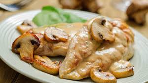 Plat Emince de poulet aux champignons